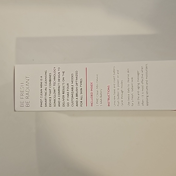 PMD Clean Mini Smart Facial Cleansing Tool New in Box $69 Retail. Travel size! - Picture 4 of 5